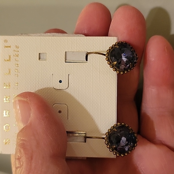 Sorrelli purple earrings - Picture 2 of 3